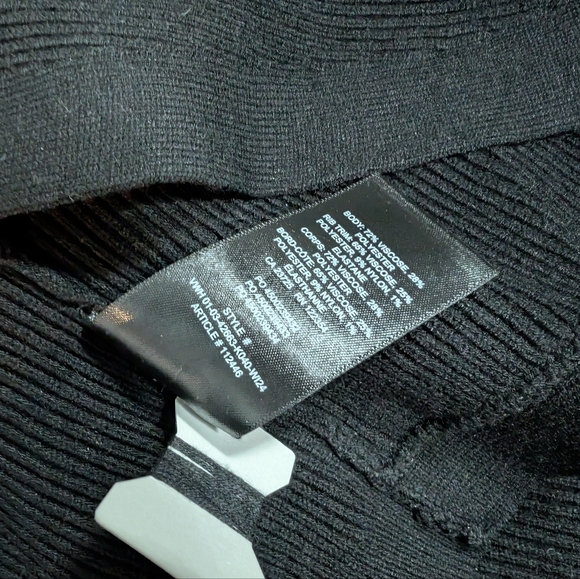 Babaton Decision Shrug - Picture 5 of 5